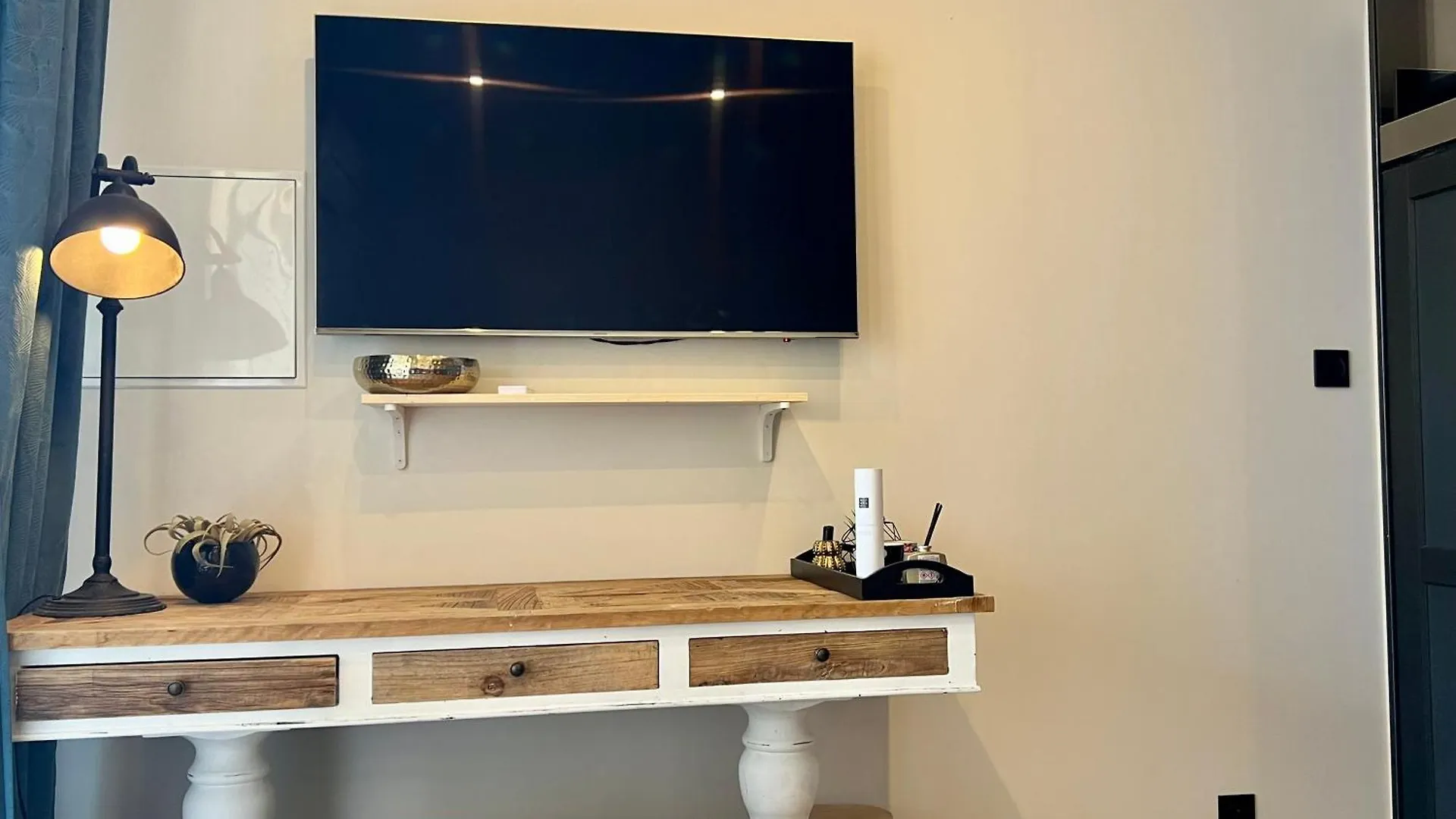 Studio Mari-Ange Grimaud Apartment